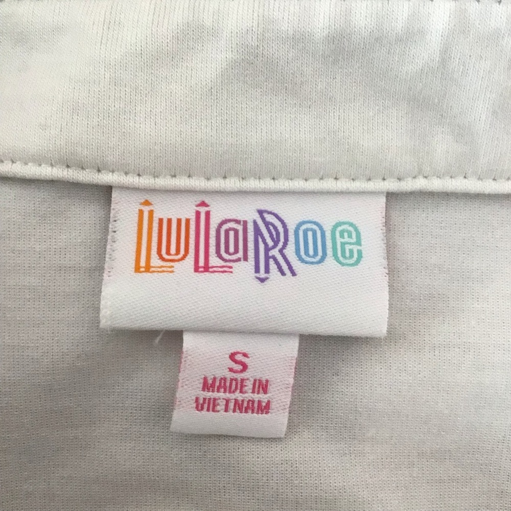 LuLaRoe Short Sleeve Casual Button Up Charlie Shirt Green Cream Gray Striped S - Picture 8 of 10